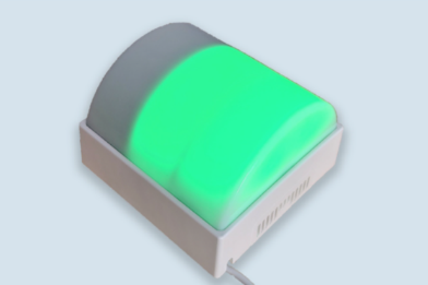 Lampe LED avec interrupteur radio possédant différent voyant de trois couleurs différentes : rouge, orange et vert.